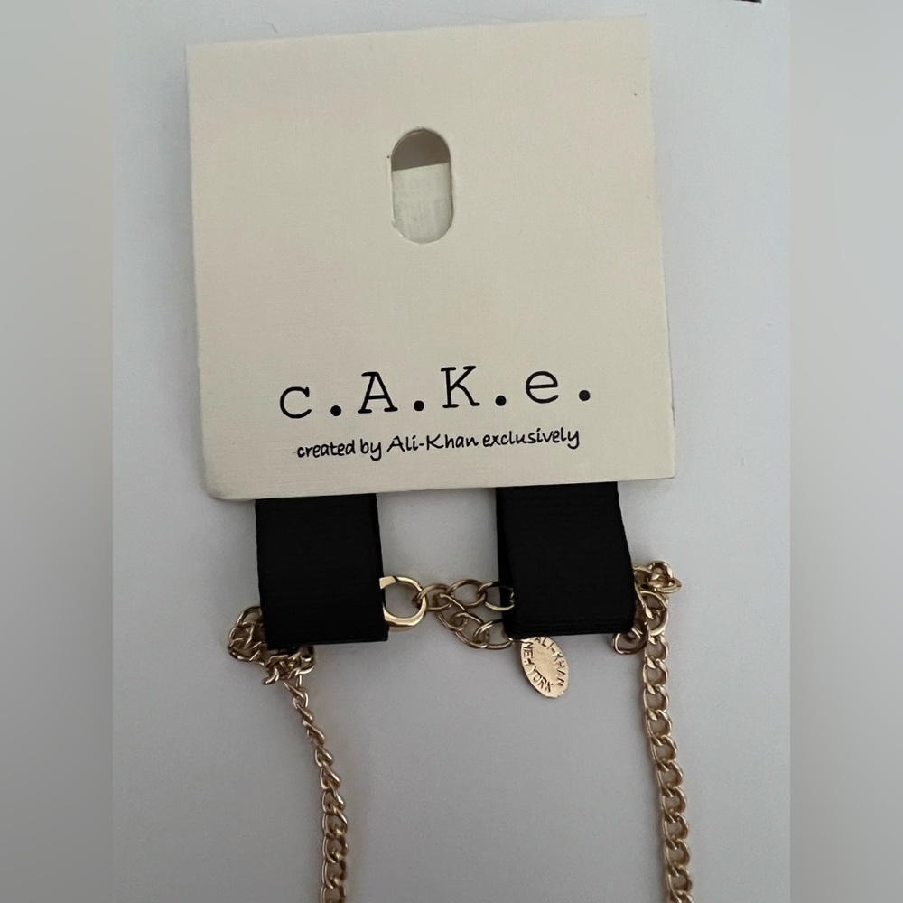 C.A.K.E by Ali-Khan long statement necklace NWT - Picture 4 of 6